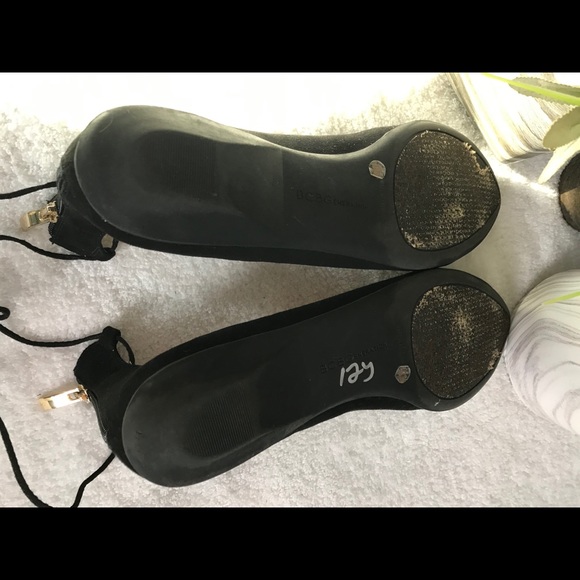 BCBG Generation Black Suede Tie Up Flats Sz 8.5 - Picture 4 of 8